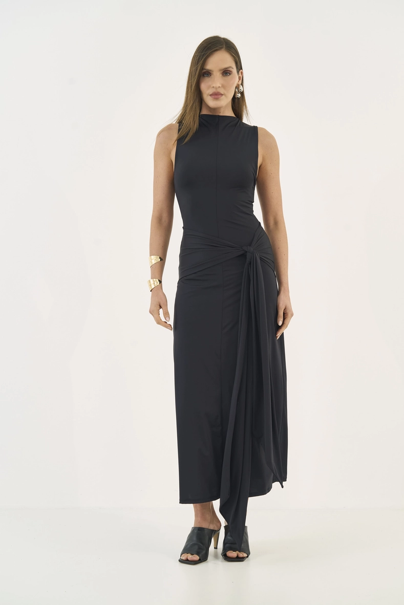 Vestido Midi Com Faixa Para Amarração