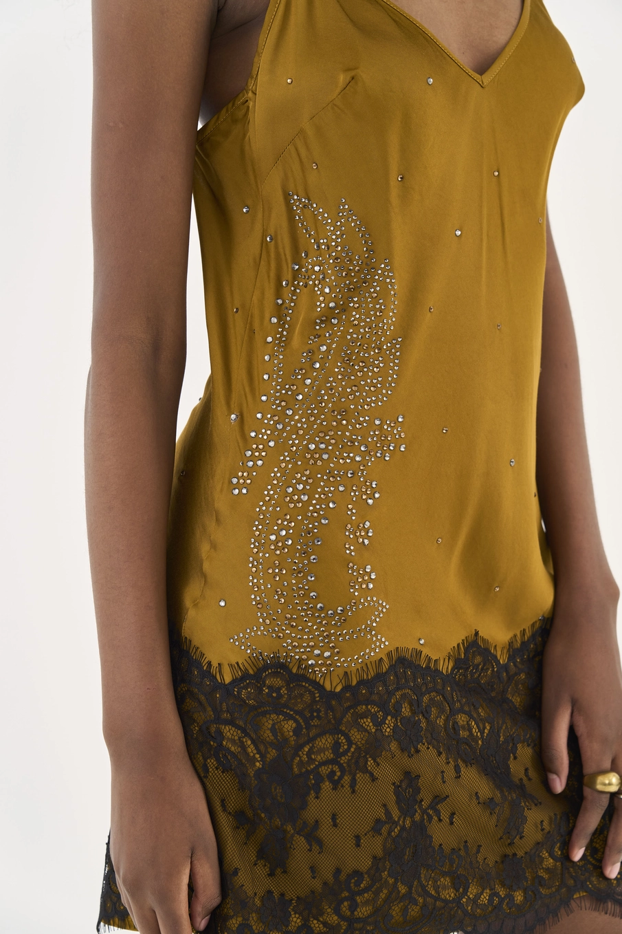 Vestido Slip Dress Com Renda Marrom