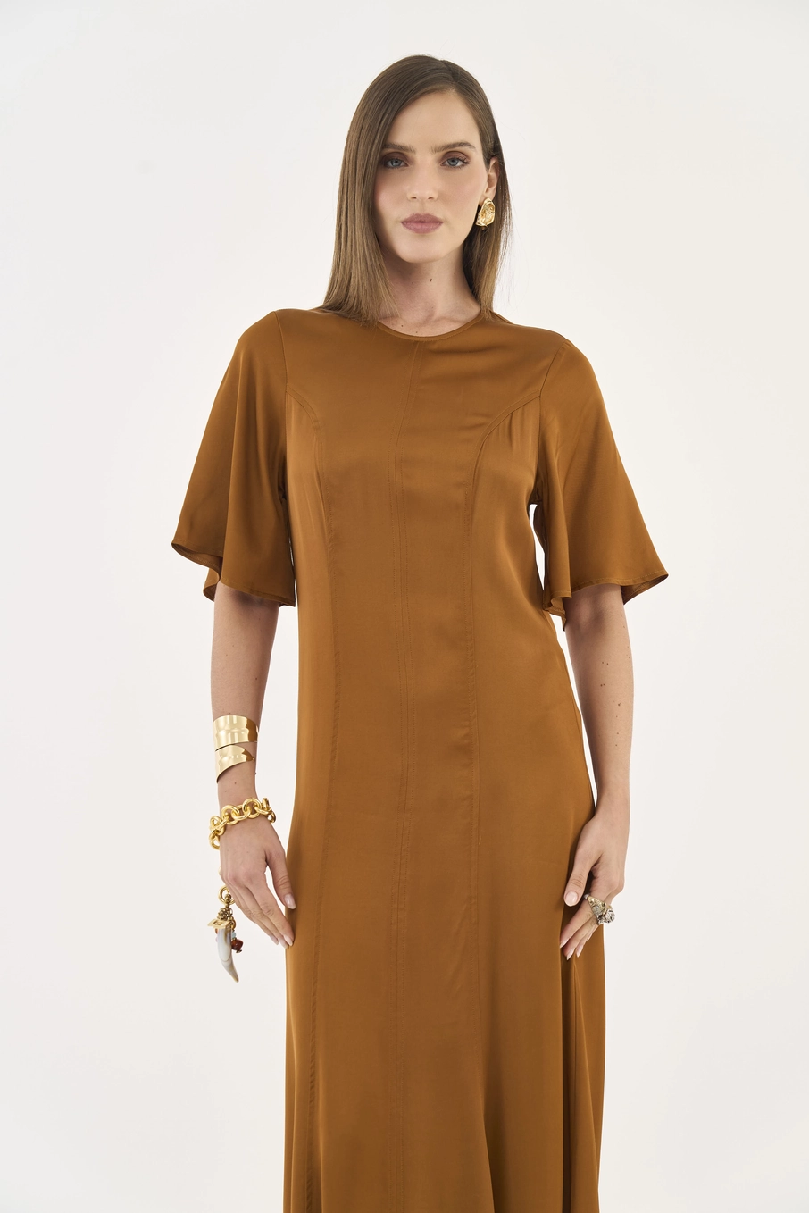 Vestido Longo Mangas Amplas Marrom