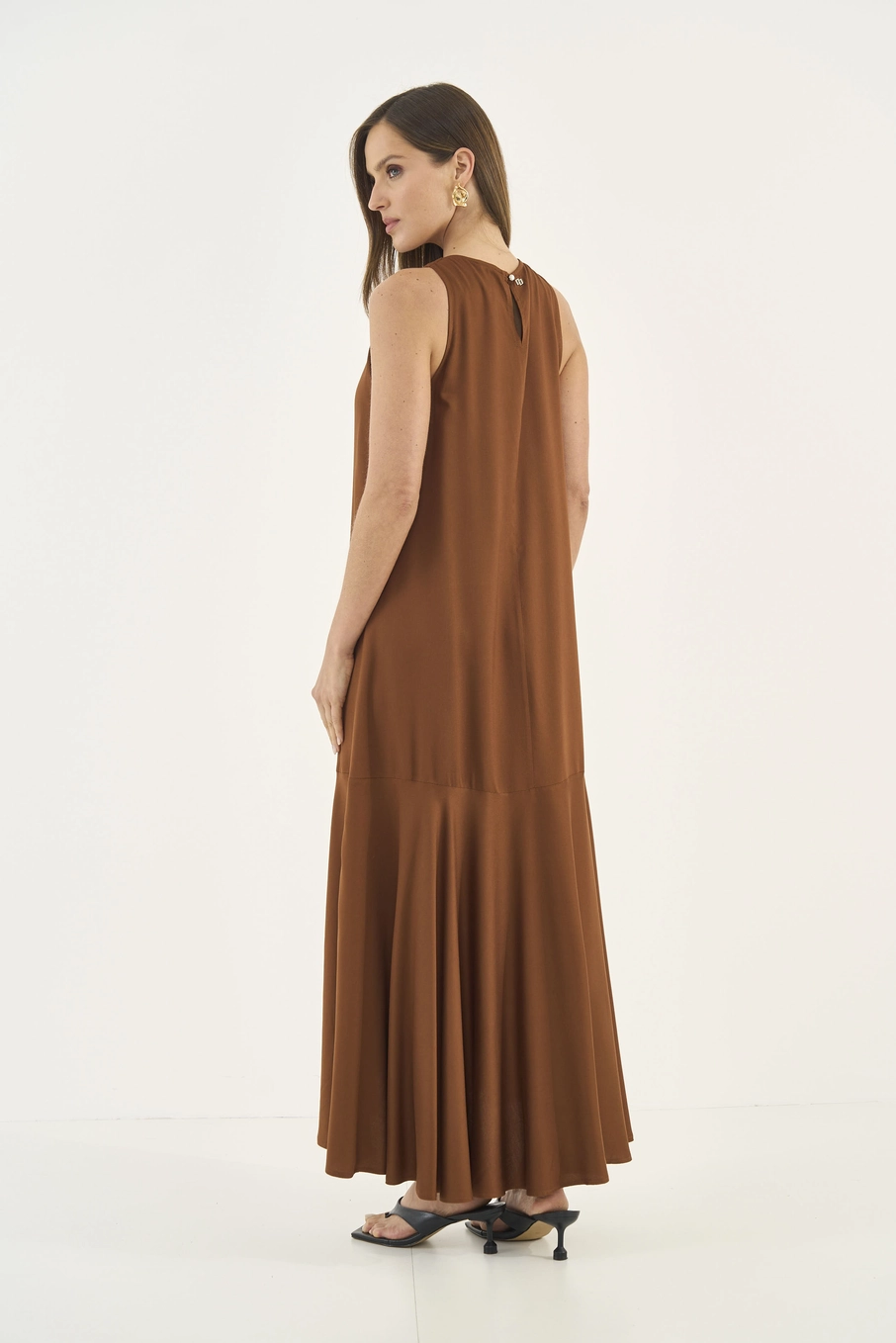 Vestido Longo Mullet Solto Marrom