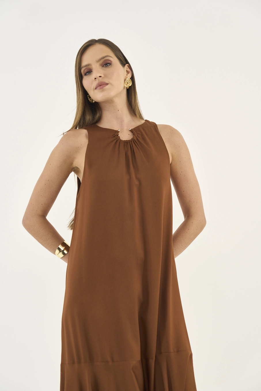 Vestido Longo Mullet Solto Marrom