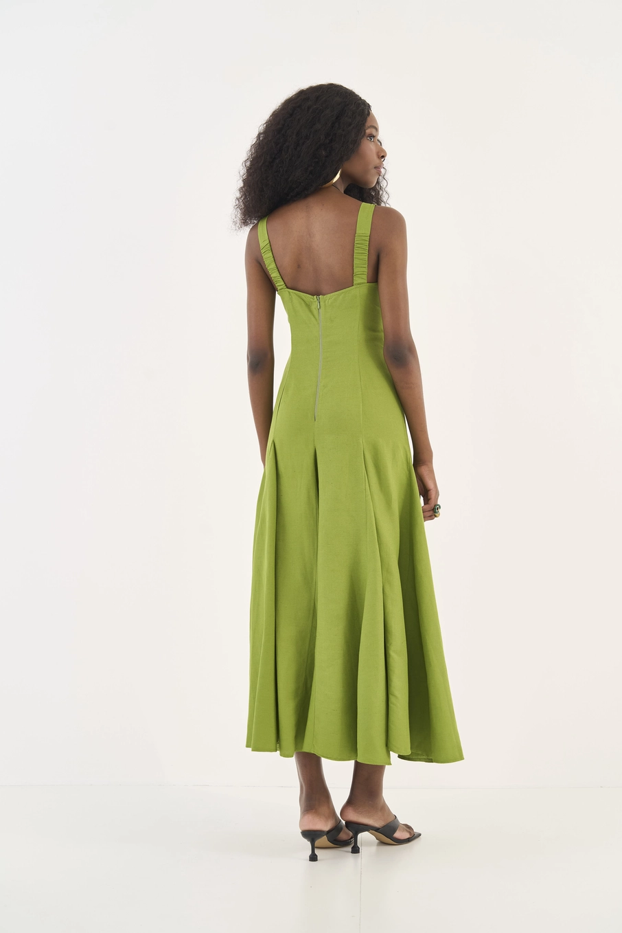 Vestido Midi Evasê Com Linho Verde