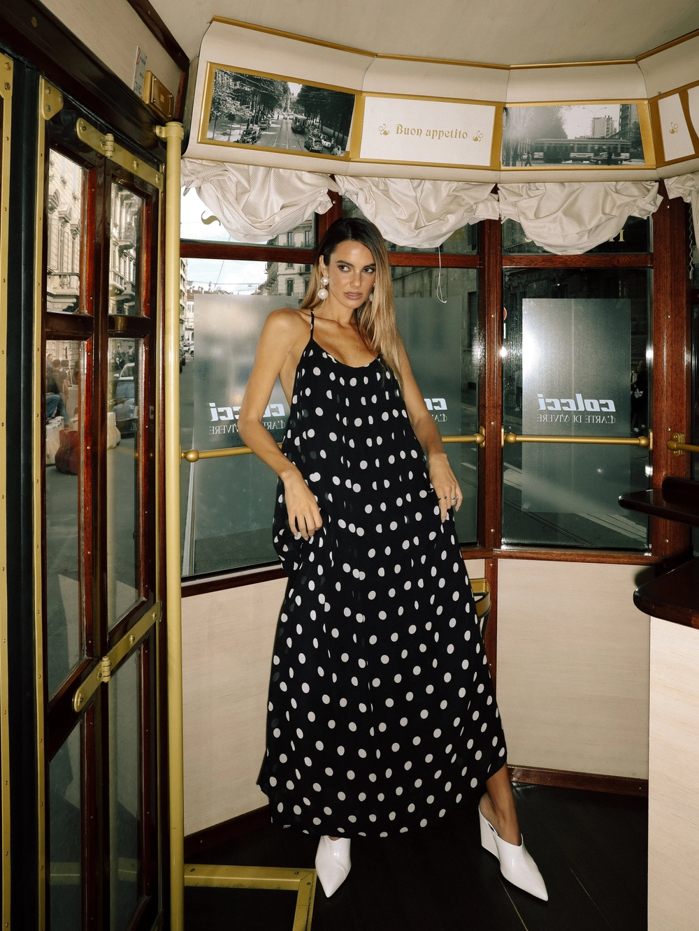 Vestido Midi Fluido Poá Estampados