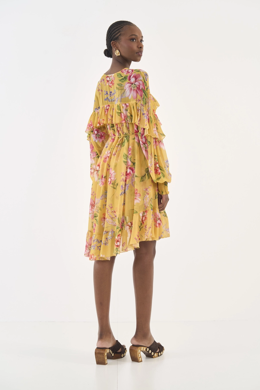 Vestido Floral Fluido Com Babados Estampados