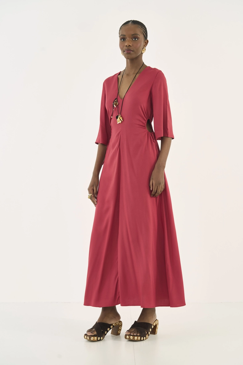 Vestido Midi Acinturado Cut Out
