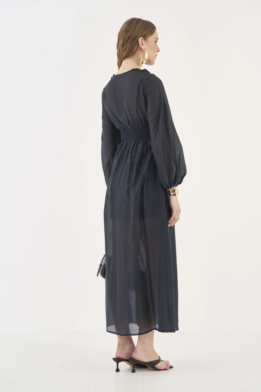 Vestido Longo Fluido Manga Longa Preto