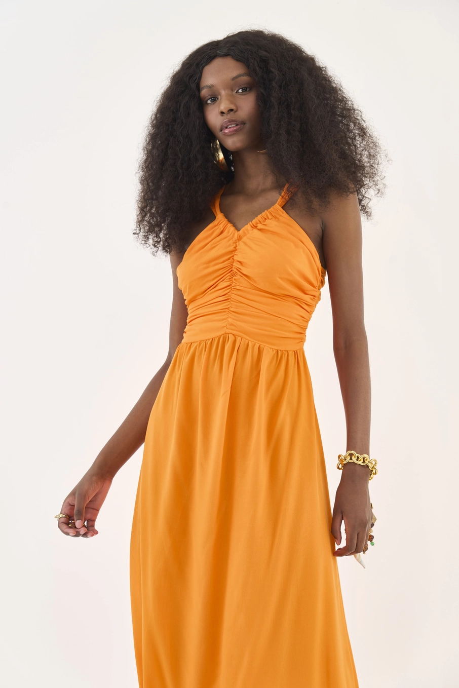 Vestido Midi Com Franzido E Amarração Costas Laranja