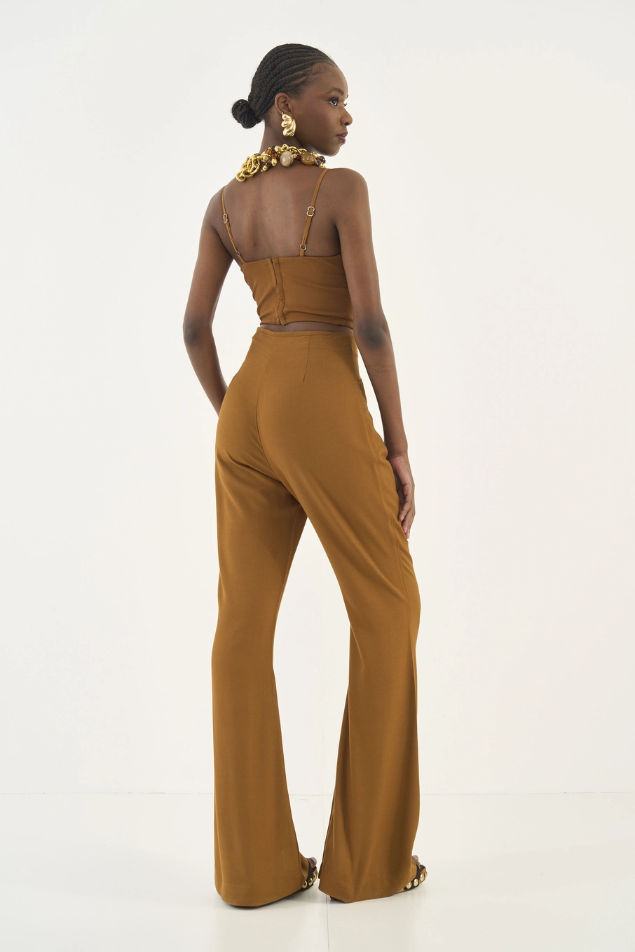 Top Slim Estruturado Marrom
