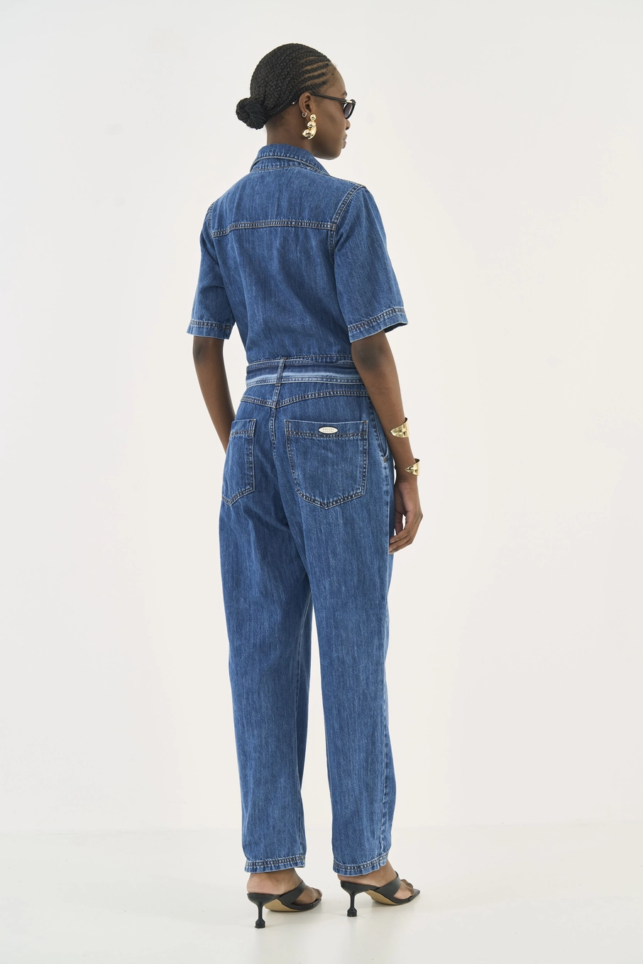 Macacão Jeans Com Faixa Acinturada Índigo