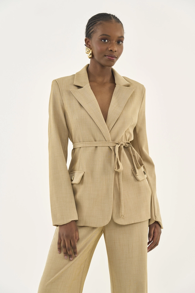 Blazer Comfort Com Abertura Nas Costas