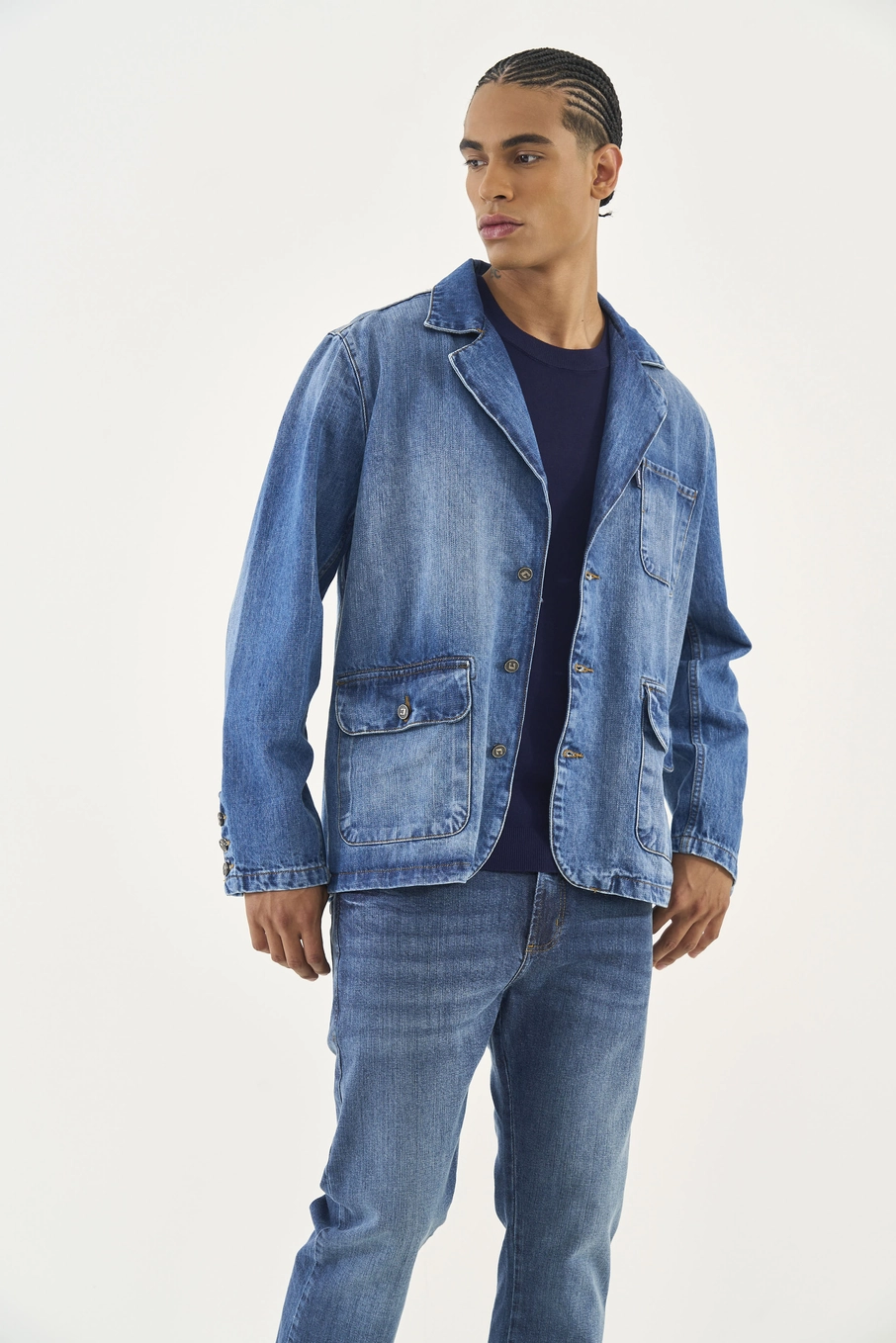 Blazer Jeans Em Alfaiataria Com Bolsos Utilitários Índigo