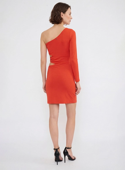 Vestido Curto Slim Uma Manga Só Com Abertura