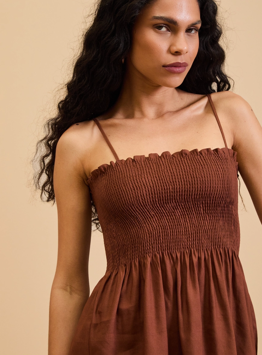 Blusa Ajustada Com Lastex De Alças Finas Marrom