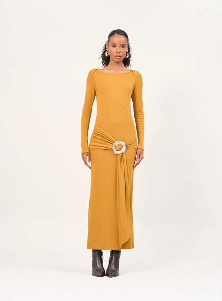 Vestido Longo Manga Longa Com Argola E Drapeado