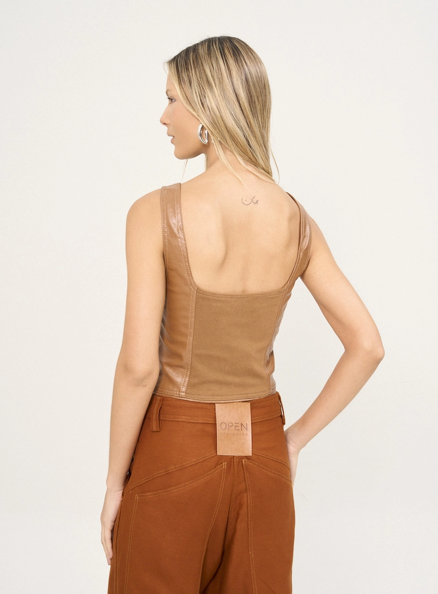 Blusa Estruturada Em Pu Com Zíper Frontal Marrom 2