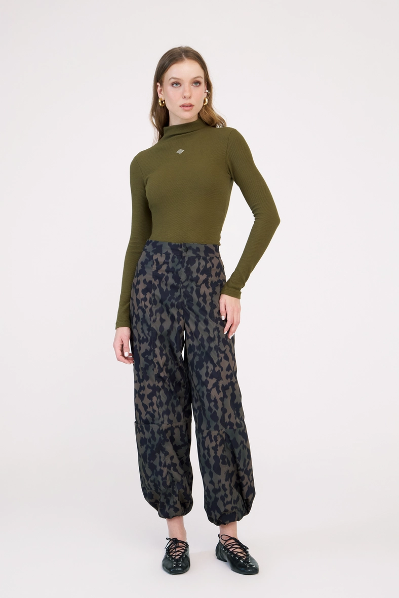 Blusa Small Gola Alta Verde 3