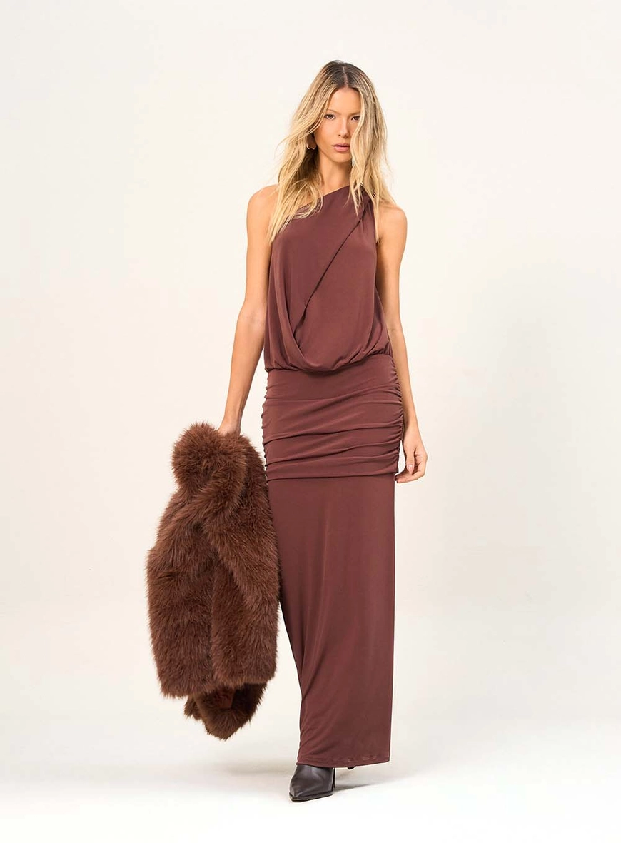 Vestido Feminino Longo Assimétrico Com Drapeado Marrom 4