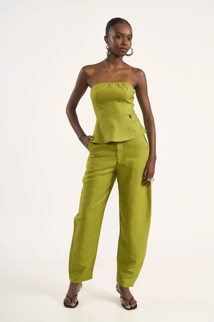 Blusa Tomara Que Caia Peplum Verde