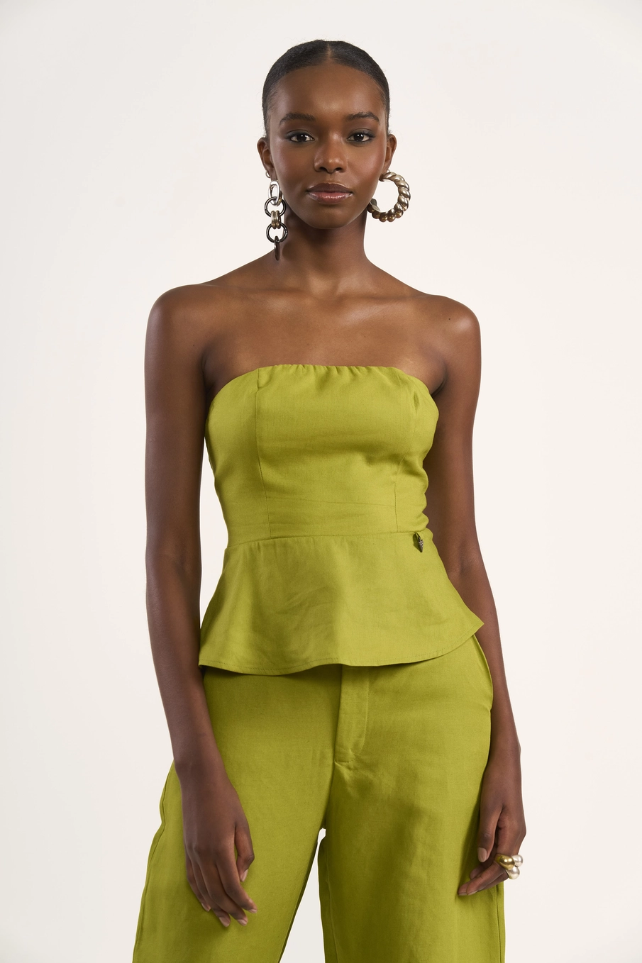 Blusa Tomara Que Caia Peplum Verde