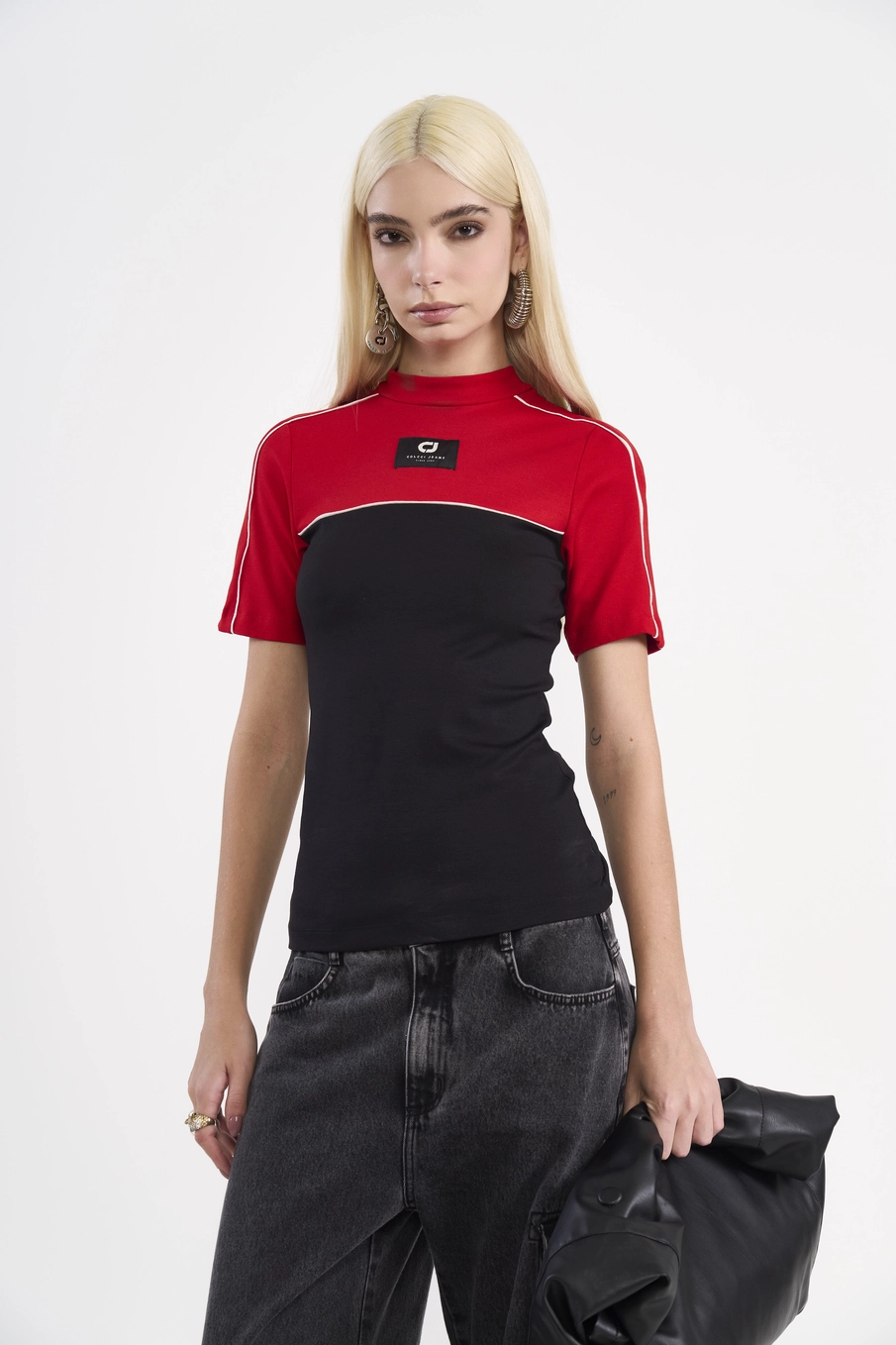 Blusa Gola Alta Bicolor Preto