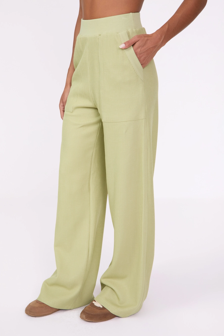 Calça Feminina Wide Leg Canelada Verde 3