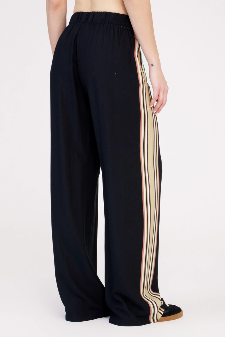 Calça Feminina Alfaiataria Wide Leg Com Estampa Preto 4