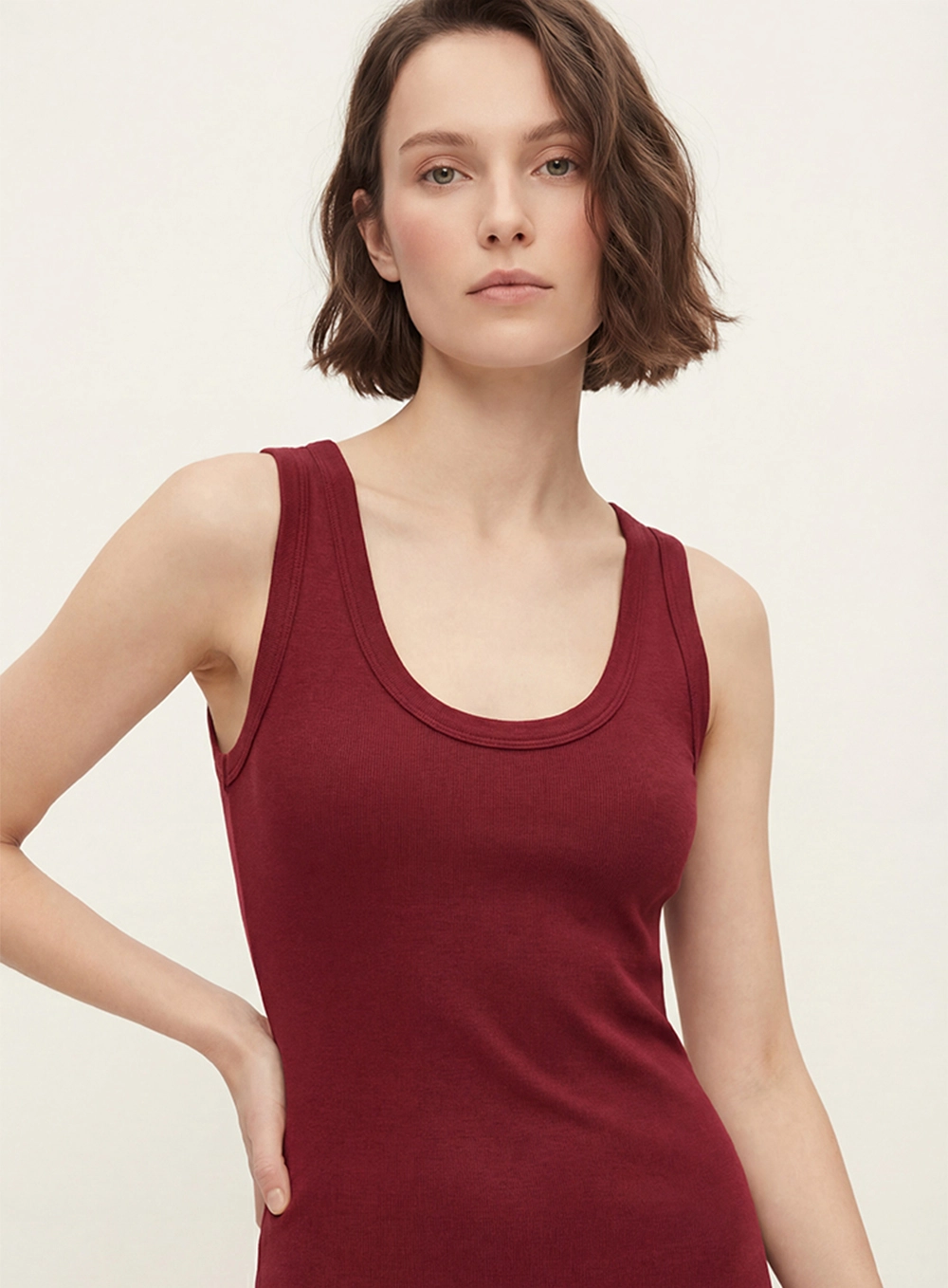 Vestido Midi Slim Com Fenda Vermelho 4