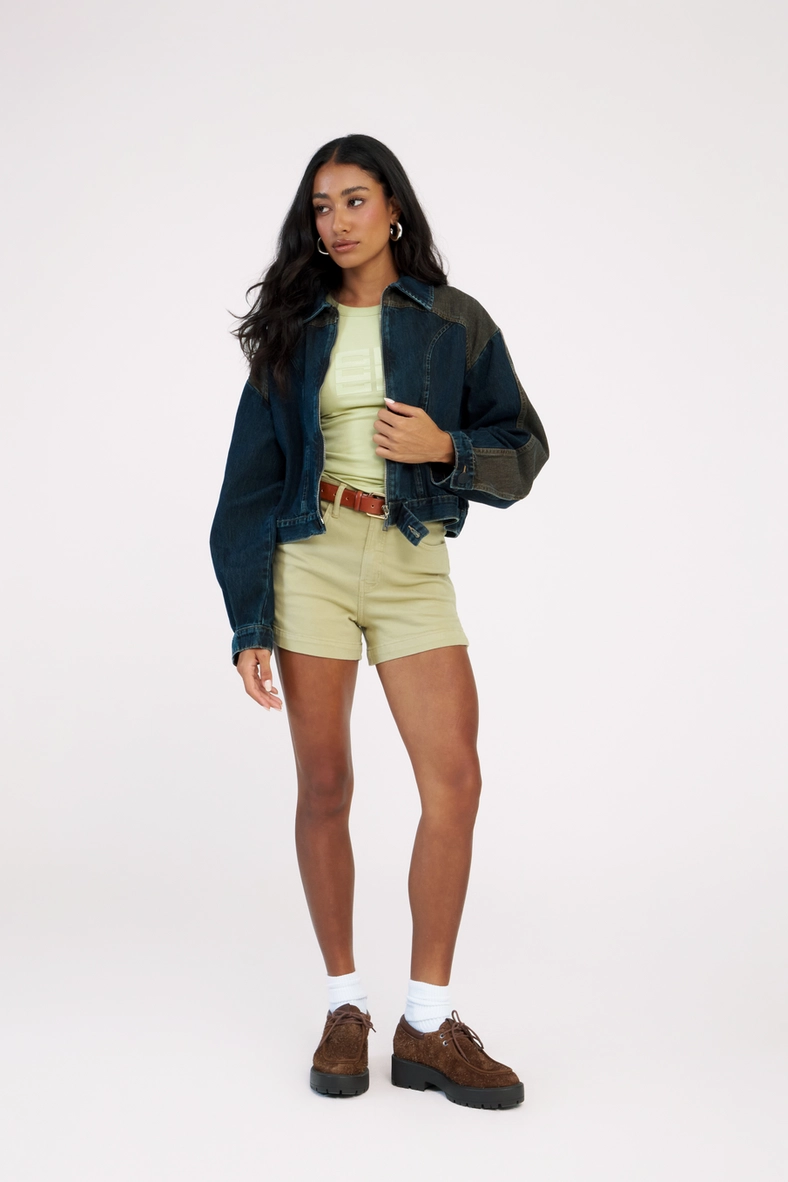 Short Sarja Slim Verde 1