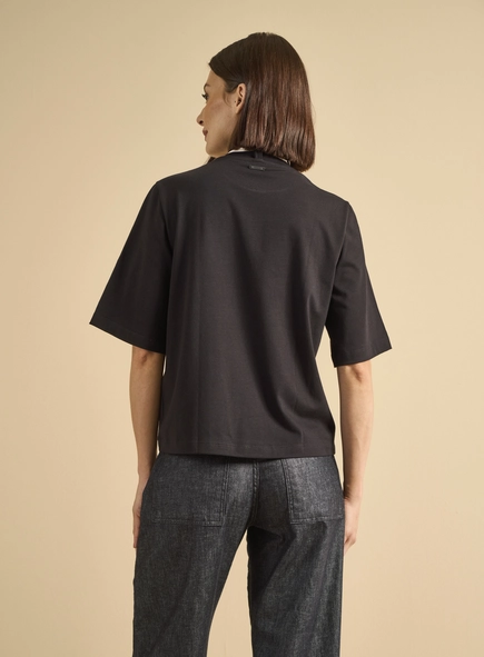 Camiseta Feminina Com Lenço Estampado
