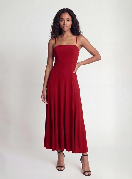 Vestido Longo Evasê Com Amarração