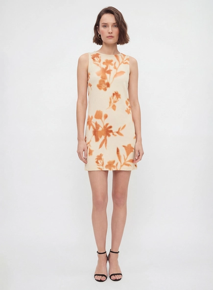 Vestido Curto Slim - Flores Inverno