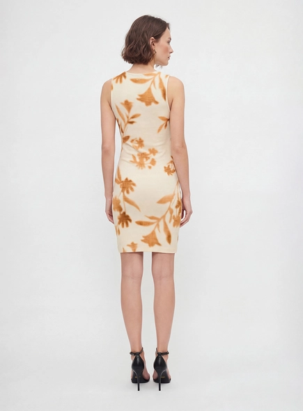Vestido Curto Slim - Flores Inverno