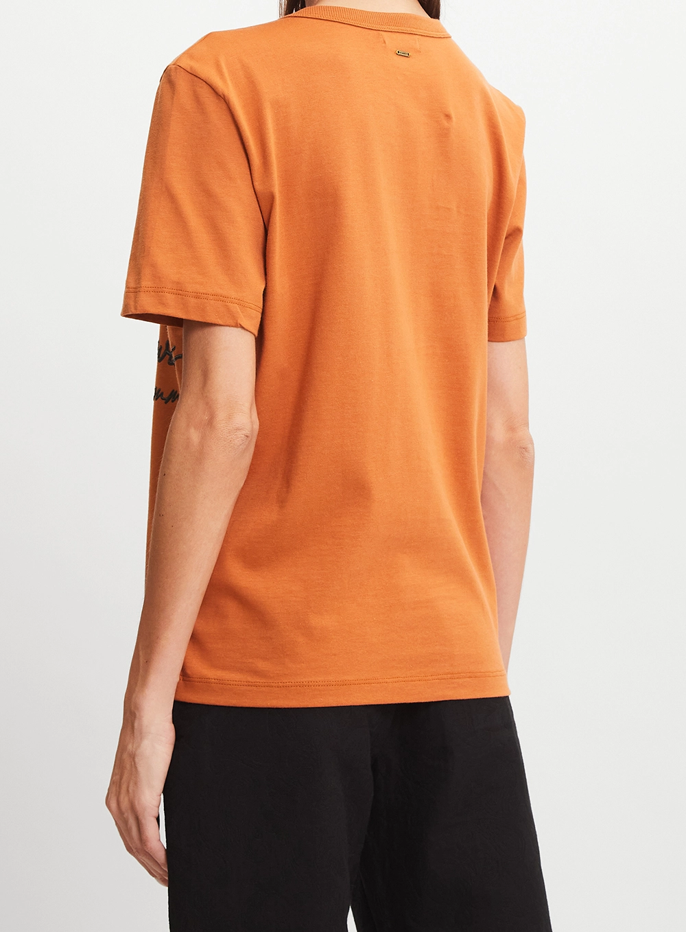 Camiseta Feminina Comfort Estampada Bege 2