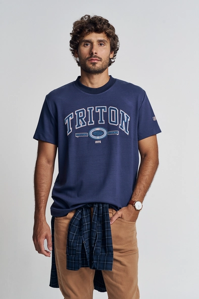 Camiseta Masculina Logo Bordado Manga Curta