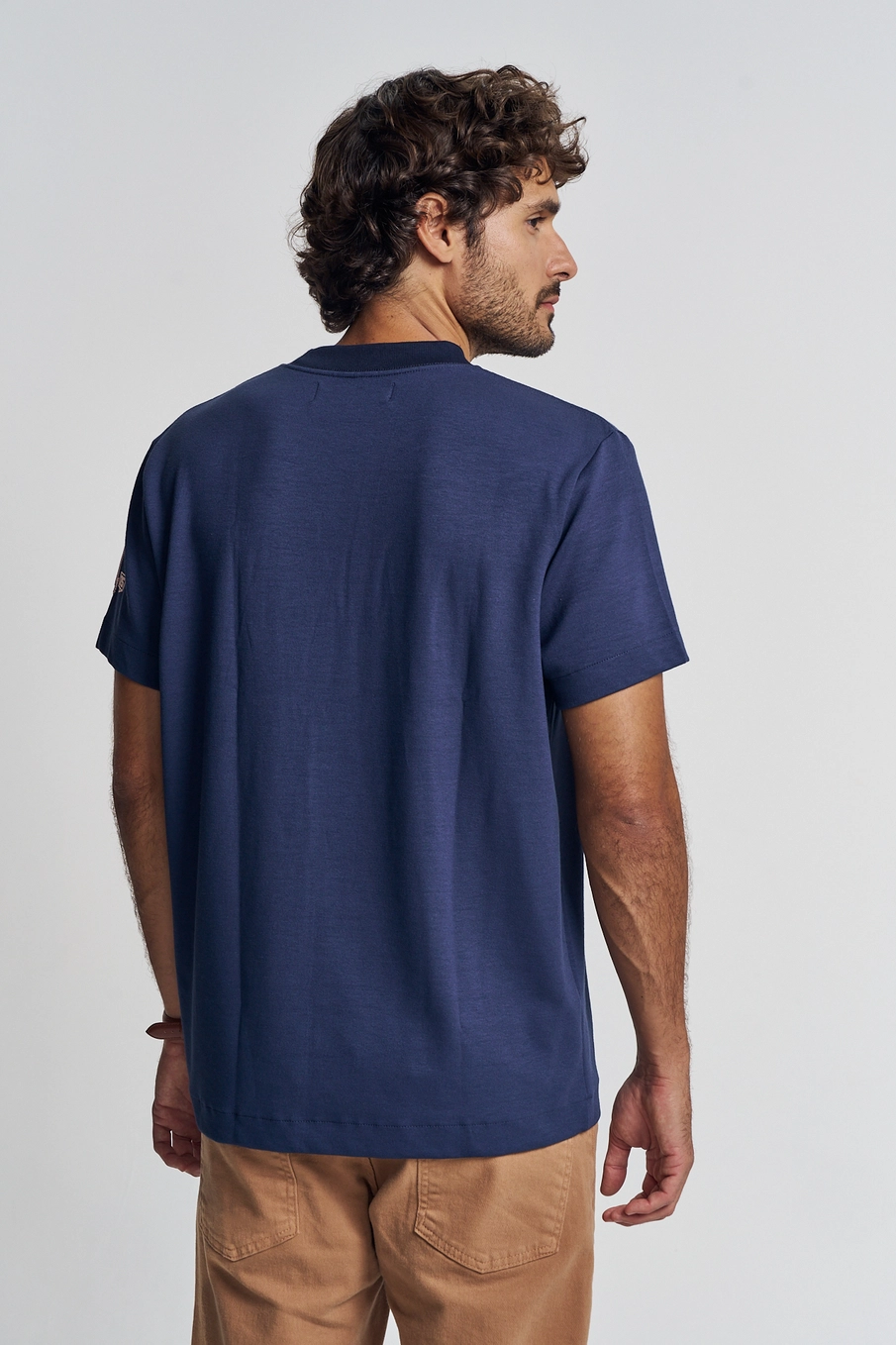 Camiseta Masculina Logo Bordado Manga Curta Azul 2