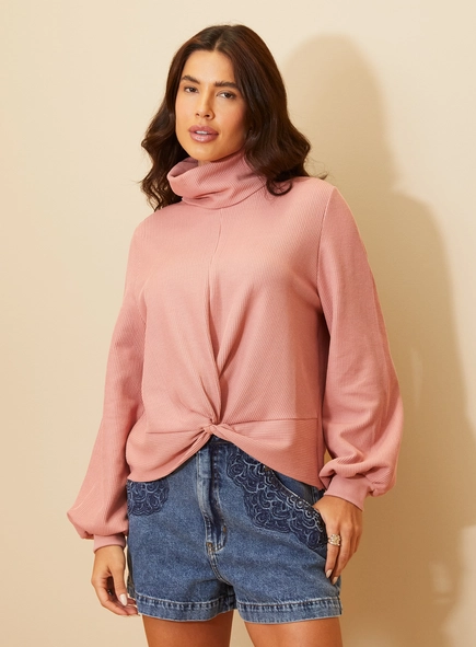 Blusa Feminina Gola Alta Com Torção Frontal
