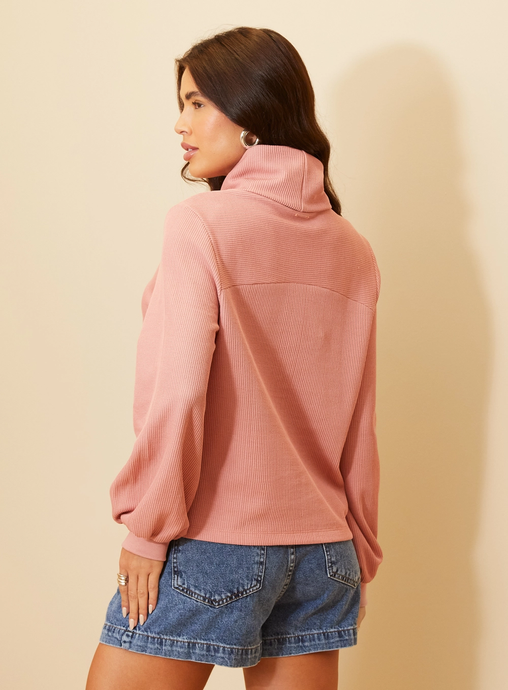 Blusa Feminina Gola Alta Com Torção Frontal Rosa 3