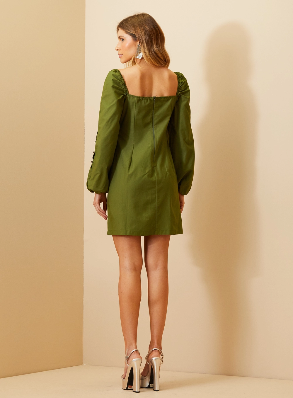 Vestido Feminino Curto Com Mangas Bufantes Verde 4