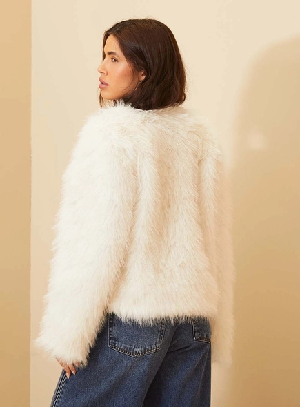 Casaco Feminino Pelo Sintético Com Textura
