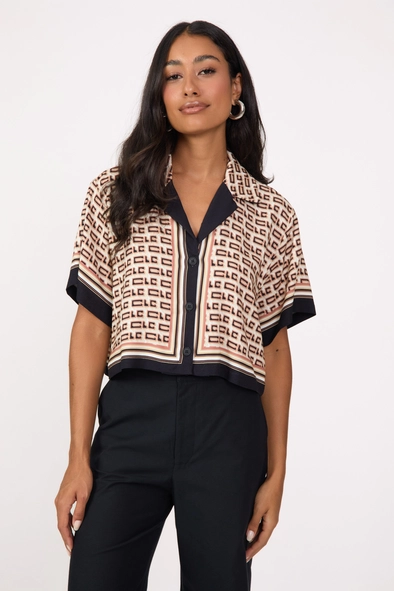 Camisa Feminina Boy Monograma Scarf