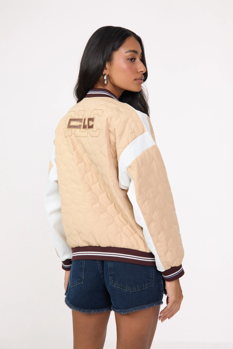Jaqueta Feminina Bomber Matelassê Bege 4