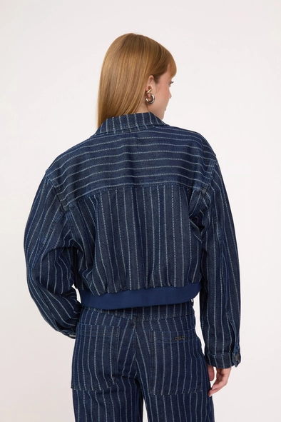 Jaqueta Jeans Bomber Feminina Listrada