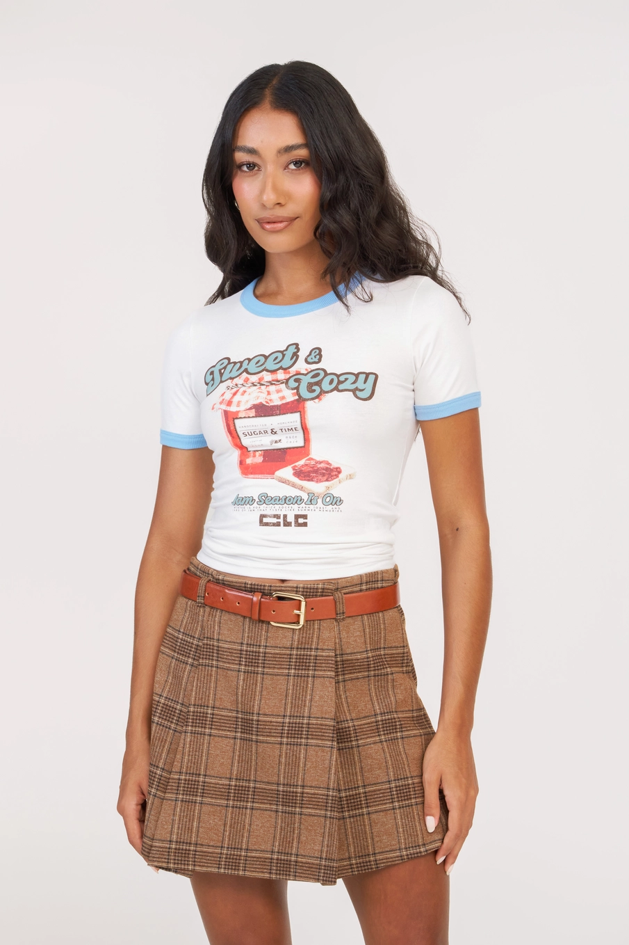 Camiseta Feminina Baby Look Detalhe Contrastante Off 1
