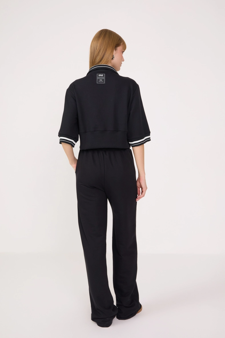 Blusa Moletom Box Decote V Preto 4