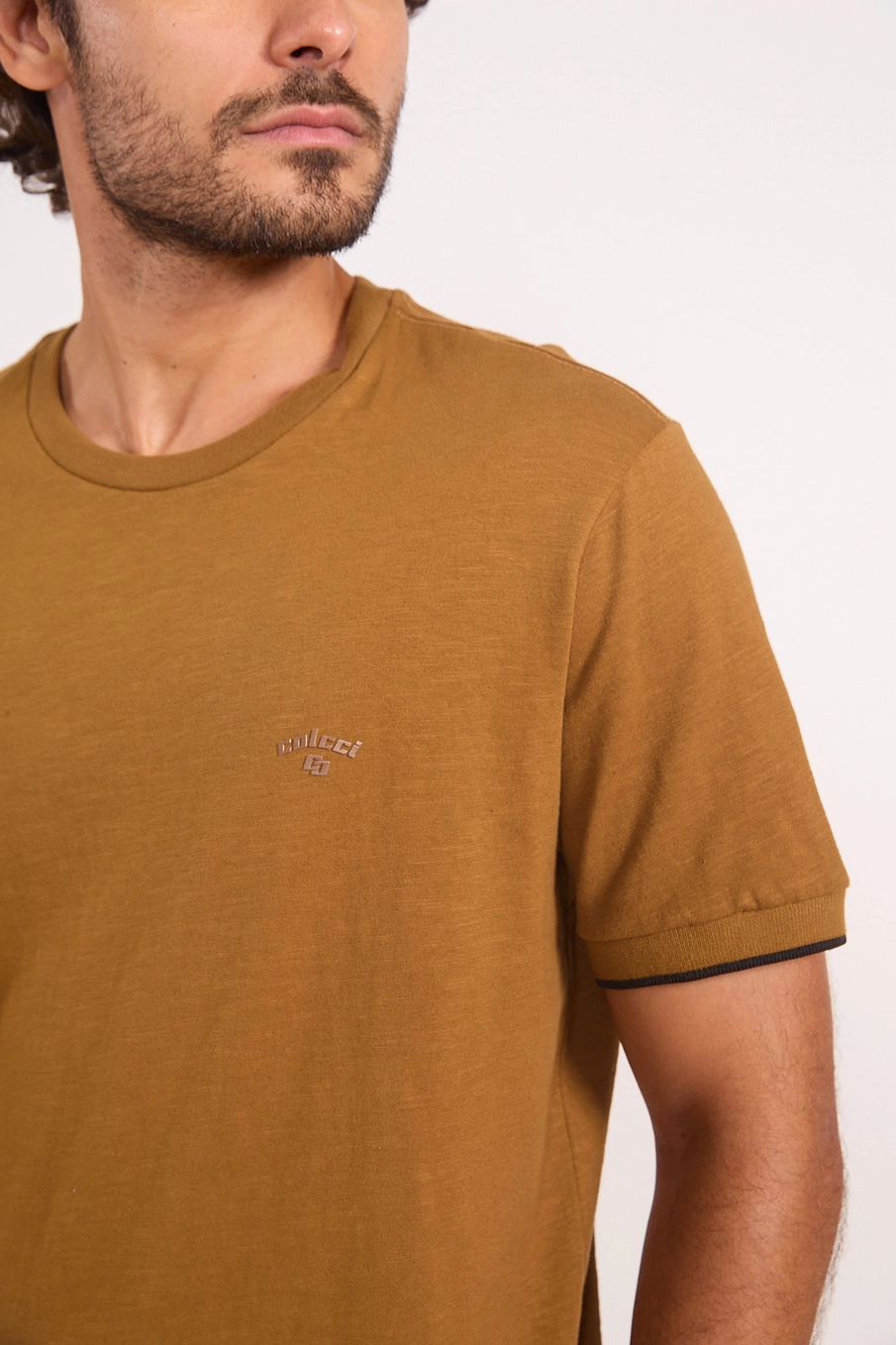 Camiseta Masculina Essência Urbana Marrom