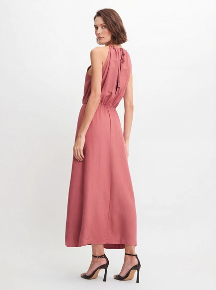 Vestido Midi Evasê Halter