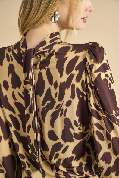 Blusa Gola Alta Com Amarração - Selva Urbana
