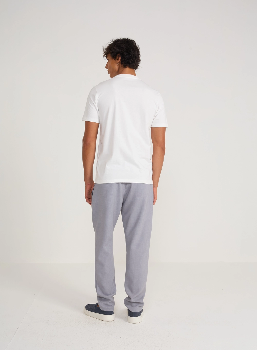 Calça Alfaiataria Contemporânea Cinza