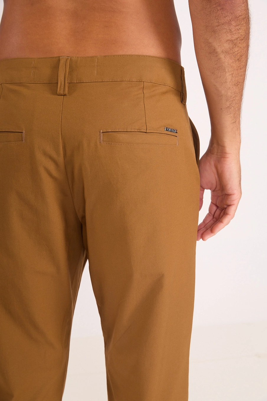 Calça Masculina Reta Em Alfaiataria Marrom