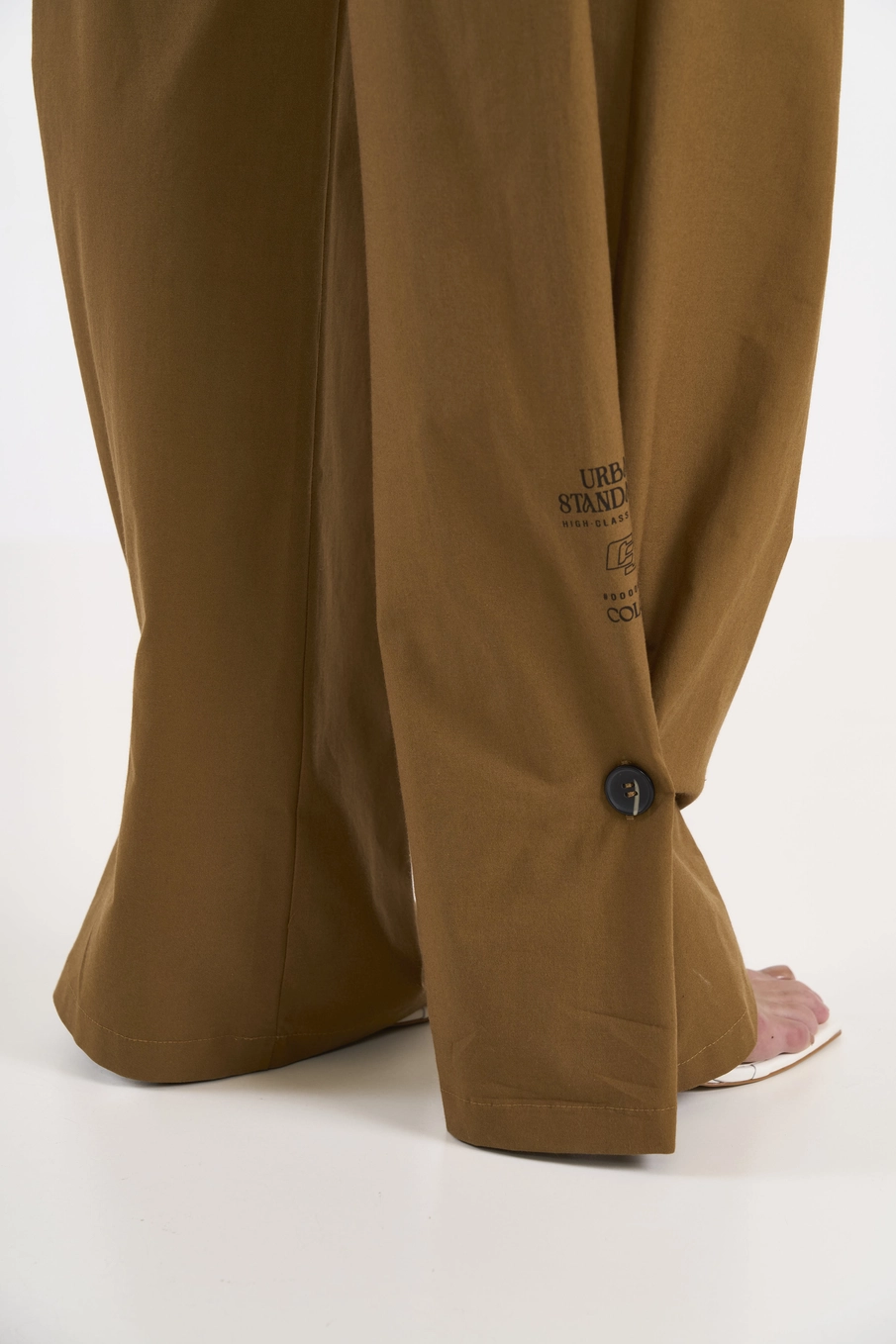 Calça Pantalona Alfaiataria Marrom
